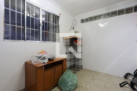 Casa à venda com 500m², 3 quartos e 4 vagas Casa à venda com 500m², 3 quartos e 4 vagasQuarto de serviço