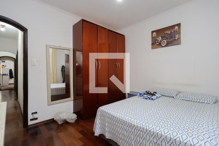 Casa à venda com 500m², 3 quartos e 4 vagas Casa à venda com 500m², 3 quartos e 4 vagasQuarto 1