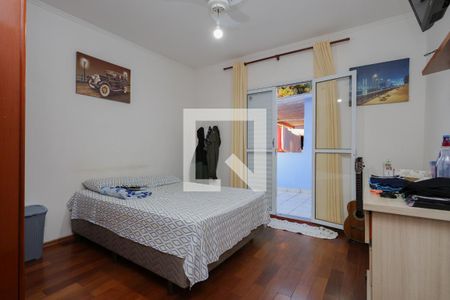 Casa à venda com 500m², 3 quartos e 4 vagas Casa à venda com 500m², 3 quartos e 4 vagasQuarto 1