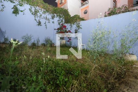 Casa à venda com 500m², 3 quartos e 4 vagas Casa à venda com 500m², 3 quartos e 4 vagasQuintal e jardim