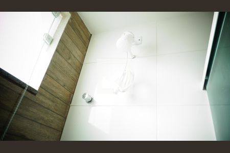 Apartamento à venda com 77m², 1 quarto e 1 vagaBANHEIRO