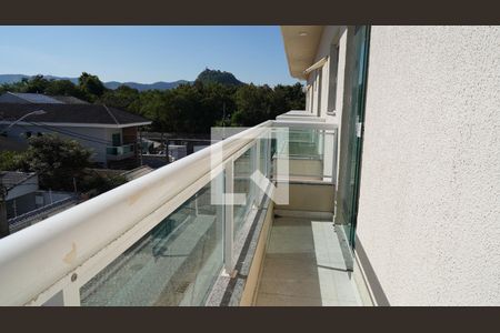 Apartamento à venda com 77m², 1 quarto e 1 vagaVaranda