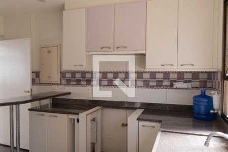 Apartamento para alugar com 180m², 4 quartos e 3 vagasCozinha