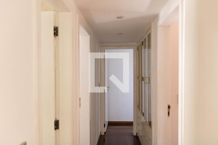 Apartamento para alugar com 180m², 4 quartos e 3 vagasCorredor