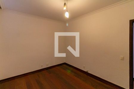 Apartamento para alugar com 200m², 4 quartos e 2 vagas Apartamento para alugar com 200m², 4 quartos e 2 vagasQuarto 2