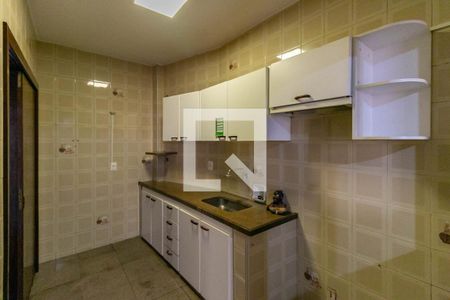 Apartamento para alugar com 200m², 4 quartos e 2 vagas Apartamento para alugar com 200m², 4 quartos e 2 vagasCozinha