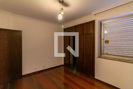 Apartamento para alugar com 200m², 4 quartos e 2 vagas Apartamento para alugar com 200m², 4 quartos e 2 vagasQuarto 2