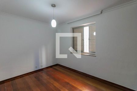 Apartamento para alugar com 200m², 4 quartos e 2 vagas Apartamento para alugar com 200m², 4 quartos e 2 vagasQuarto 3