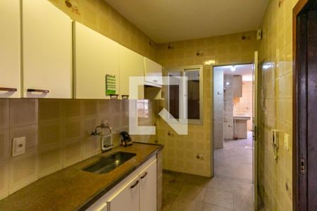 Apartamento para alugar com 200m², 4 quartos e 2 vagas Apartamento para alugar com 200m², 4 quartos e 2 vagasCozinha