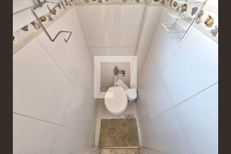 Apartamento à venda com 68m², 2 quartos e sem vagaBanheiro de serviço 