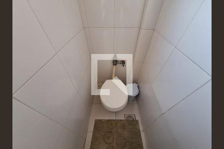 Apartamento à venda com 68m², 2 quartos e sem vagaBanheiro de serviço 