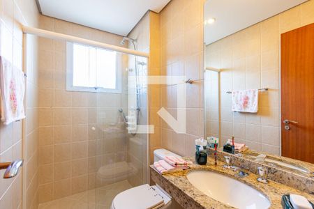 Apartamento à venda com 156m², 3 quartos e 3 vagasBanheiro da Suíte 2