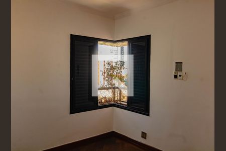 Apartamento à venda com 143m², 3 quartos e 3 vagas Apartamento à venda com 143m², 3 quartos e 3 vagasQuarto 1