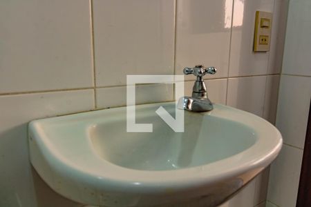 Apartamento à venda com 143m², 3 quartos e 3 vagas Apartamento à venda com 143m², 3 quartos e 3 vagasBanheiro de Serviço