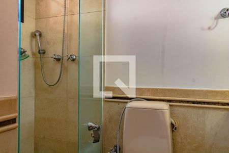 Apartamento à venda com 143m², 3 quartos e 3 vagas Apartamento à venda com 143m², 3 quartos e 3 vagasBanheiro 1