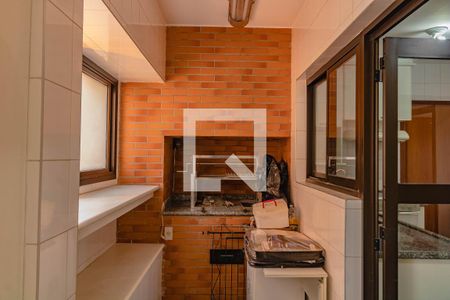 Apartamento à venda com 143m², 3 quartos e 3 vagas Apartamento à venda com 143m², 3 quartos e 3 vagasÁrea de Serviço