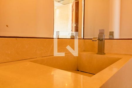 Apartamento à venda com 143m², 3 quartos e 3 vagas Apartamento à venda com 143m², 3 quartos e 3 vagasLavabo