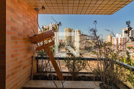 Apartamento à venda com 143m², 3 quartos e 3 vagas Apartamento à venda com 143m², 3 quartos e 3 vagasVaranda