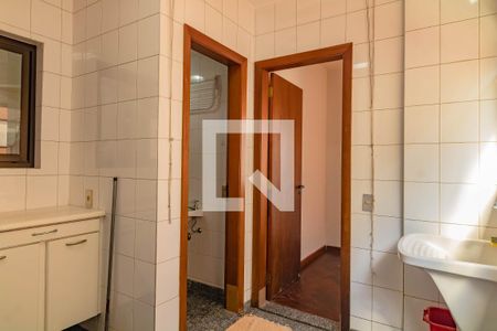 Apartamento à venda com 143m², 3 quartos e 3 vagas Apartamento à venda com 143m², 3 quartos e 3 vagasÁrea de Serviço
