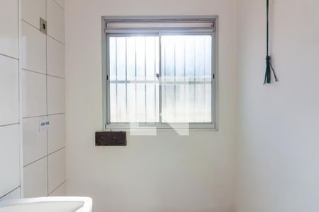 Área de Serviço de apartamento para alugar com 2 quartos, 52m² em Jardim Roberto, Osasco