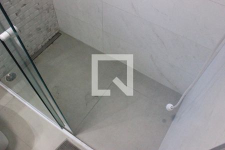 Casa à venda com 140m², 4 quartos e 3 vagasBanheiro 2