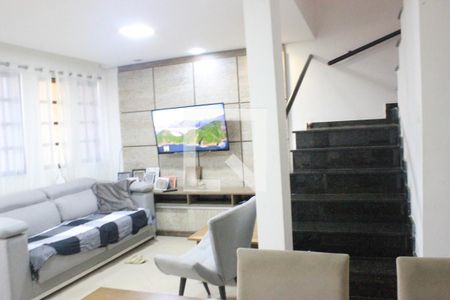 Sala de casa à venda com 4 quartos, 140m² em Jardim Santa Clara, Guarulhos