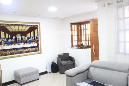Sala de casa à venda com 4 quartos, 140m² em Jardim Santa Clara, Guarulhos