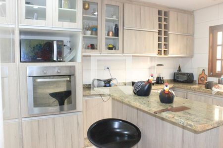 Casa à venda com 140m², 4 quartos e 3 vagasCozinha