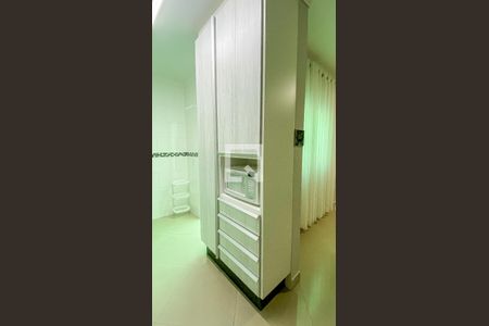 Apartamento à venda com 55m², 2 quartos e 1 vaga Apartamento à venda com 55m², 2 quartos e 1 vagaCozinha