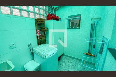 Apartamento à venda com 55m², 2 quartos e 1 vaga Apartamento à venda com 55m², 2 quartos e 1 vagaÁrea de Serviço