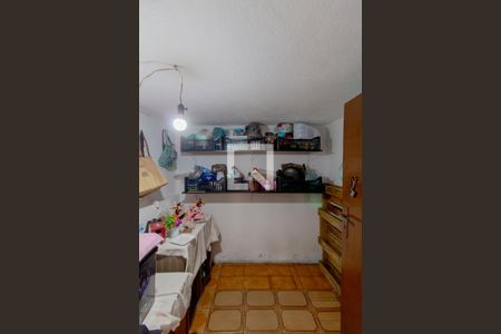 Despensa   de casa à venda com 5 quartos, 180m² em Parque Cisper, São Paulo