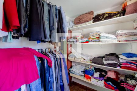 Quarto 1 de casa à venda com 5 quartos, 180m² em Parque Cisper, São Paulo