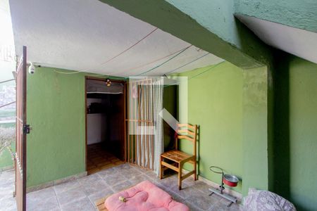 Quintal de casa à venda com 5 quartos, 180m² em Parque Cisper, São Paulo
