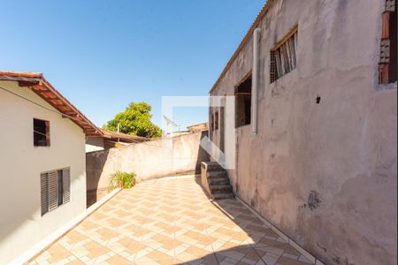 Casa à venda com 181m², 3 quartos e 4 vagasQuintal