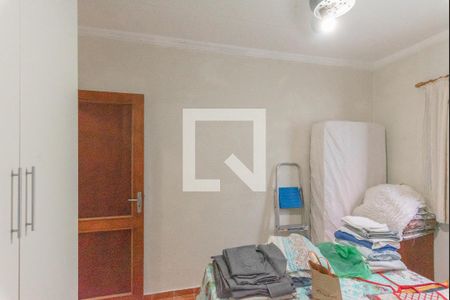 Casa à venda com 181m², 3 quartos e 4 vagasQuarto 2