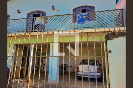 Casa à venda com 181m², 3 quartos e 4 vagasPlaquinha