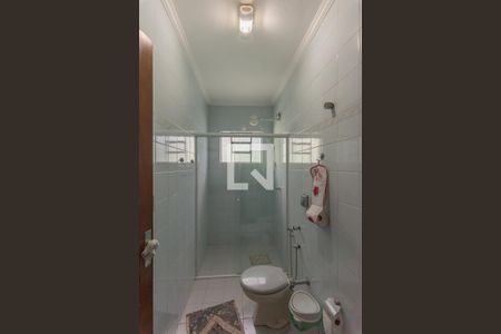 Casa à venda com 181m², 3 quartos e 4 vagasBanheiro da Suíte