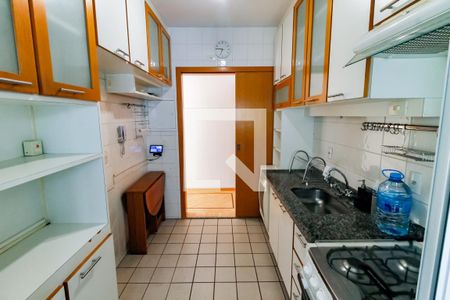 Apartamento à venda com 78m², 3 quartos e 2 vagasCozinha - Armários