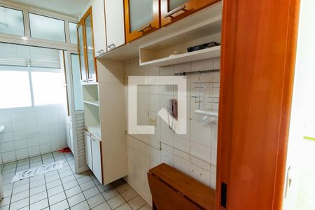 Apartamento à venda com 78m², 3 quartos e 2 vagasCozinha - Armários