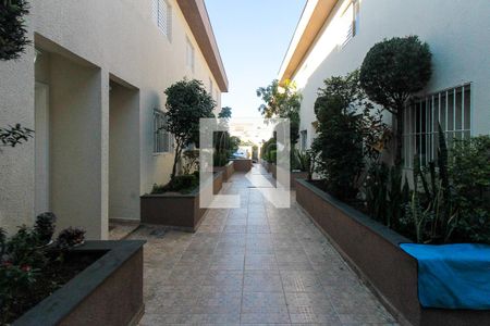 Casa de condomínio para alugar com 96m², 2 quartos e 1 vaga Casa de condomínio para alugar com 96m², 2 quartos e 1 vagaCorredor