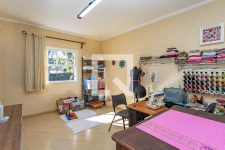 Casa de condomínio à venda com 192m², 3 quartos e 4 vagasAteliê / Sala reversível