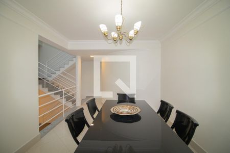 Casa para alugar com 380m², 5 quartos e 5 vagasSala de Jantar