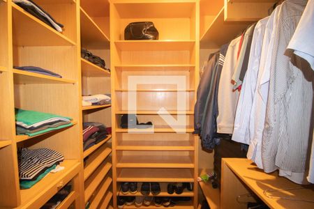 Casa para alugar com 380m², 5 quartos e 5 vagasSuite 2