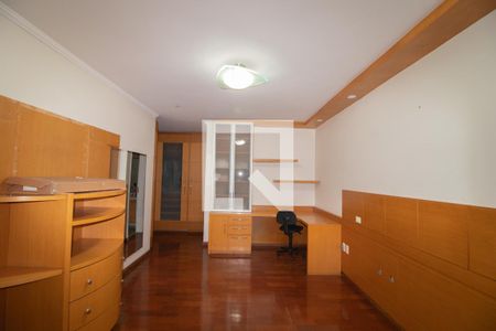 Casa para alugar com 380m², 5 quartos e 5 vagasSuite 3