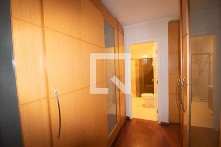 Casa para alugar com 380m², 5 quartos e 5 vagasArmário da Suite 3