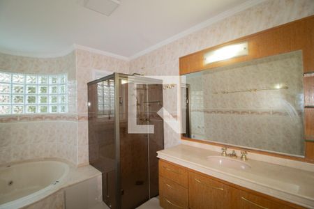 Casa para alugar com 380m², 5 quartos e 5 vagasBanheiro da Suíte 1