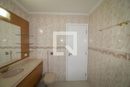 Casa para alugar com 380m², 5 quartos e 5 vagasBanheiro da Suíte 1