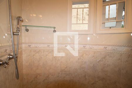 Casa para alugar com 380m², 5 quartos e 5 vagasBanheiro da Suíte 3