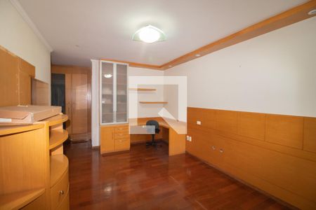Casa para alugar com 380m², 5 quartos e 5 vagasSuite 3