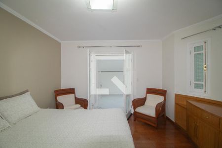 Casa para alugar com 380m², 5 quartos e 5 vagasSuíte 1